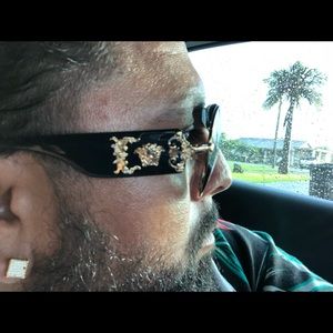 Meet your Posher, Felix